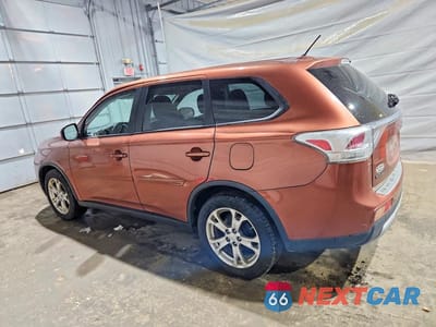 Drugie zdjęcie samochodu z przodu: 2015 MITSUBISHI OUTLANDER SE VIN:JA4AZ3A35FZ000112 - miniatura