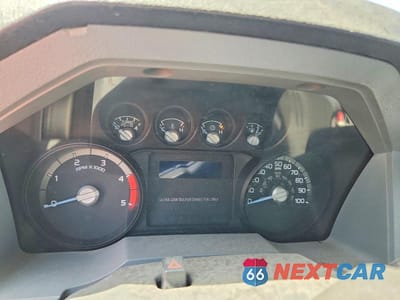 Zdjęcie 9 z 12 samochodu: 2015 FORD F450 SUPER DUTY VIN:1FDUF4GT3FEB98491 - miniatura