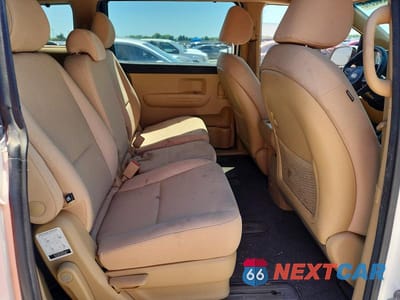 Zdjęcie 10 z 12 samochodu: 2016 KIA SEDONA LX VIN:KNDMB5C10G6192802 - miniatura