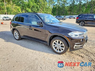 Czwarte zdjęcie samochodu z boku: 2016 BMW X5 XDR40E VIN:5UXKT0C5XG0S76699 - miniatura