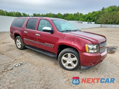 Czwarte zdjęcie samochodu z boku: 2008 CHEVROLET SUBURBAN K1500 LS VIN:3GNFK16318G202713 - miniatura