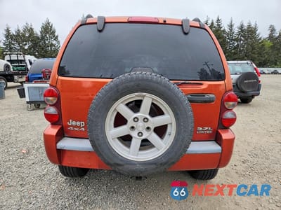 Zdjęcie 6 z 13 samochodu: 2005 JEEP LIBERTY LIMITED VIN:1J4GL58K55W586721 - miniatura