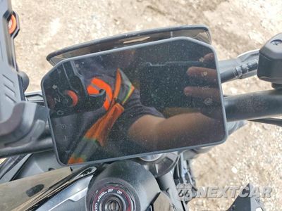 Zdjęcie 7 z 8 samochodu: 2025 KAWASAKI ZR900 S VIN:ML5ZRDS16SDA00054 - miniatura