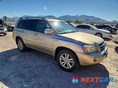 Czwarte zdjęcie samochodu z boku: 2006 TOYOTA HIGHLANDER HYBRID VIN:JTEDW21AX60012793 - miniatura