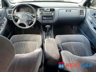 Zdjęcie 8 z 12 samochodu: 1998 HONDA ACCORD LX VIN:1HGCG5648WA077204 - miniatura