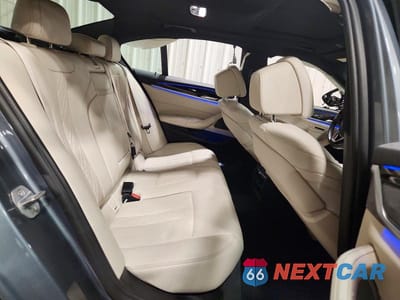 Zdjęcie 10 z 12 samochodu: 2018 BMW 540 I VIN:WBAJE5C58JWA96680 - miniatura