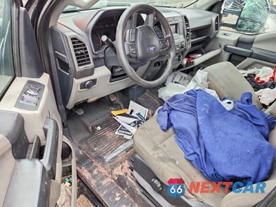 Zdjęcie 8 z 12 samochodu: 2022 FORD F350 SUPER DUTY VIN:1FT8W3DT1NEF20970 - miniatura