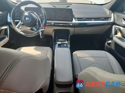 Zdjęcie 8 z 12 samochodu: 2024 BMW X1 M35I VIN:WBX73EF03R5Y86733 - miniatura