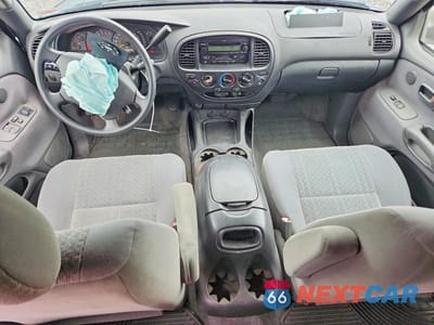 Zdjęcie 8 z 12 samochodu: 2004 TOYOTA TUNDRA ACCESS CAB SR5 VIN:5TBBT441X4S445609 - miniatura