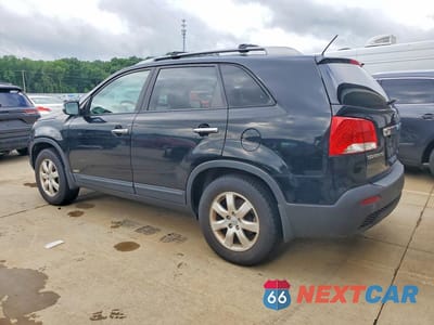 Drugie zdjęcie samochodu z przodu: 2013 KIA SORENTO LX VIN:5XYKTDA23DG334739 - miniatura
