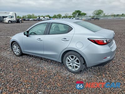 Drugie zdjęcie samochodu z przodu: 2017 TOYOTA YARIS IA BASE VIN:3MYDLBYV0HY179289 - miniatura