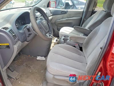 Zdjęcie 7 z 13 samochodu: 2006 KIA SEDONA LX VIN:KNDMB233066076191 - miniatura