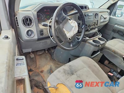 Zdjęcie 8 z 13 samochodu: 2014 FORD ECONOLINE E250 VAN VIN:1FTNE2EW5EDA18655 - miniatura