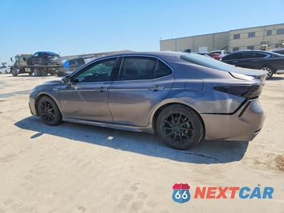Drugie zdjęcie samochodu z przodu: 2021 TOYOTA CAMRY XSE VIN:4T1K31AK9MU561524 - miniatura
