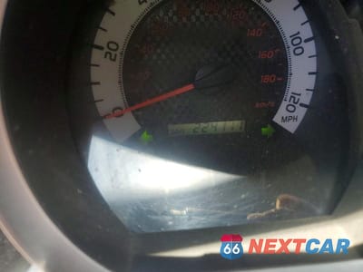 Zdjęcie 9 z 13 samochodu: 2015 TOYOTA TACOMA ACCESS CAB VIN:5TFTX4CN1FX052177 - miniatura