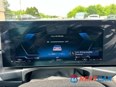 Zdjęcie 6 z 10 samochodu: 2026 BMW 330I VIN:3MW69CW04T8F91434 - miniatura