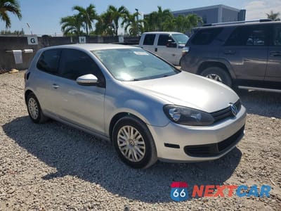 Czwarte zdjęcie samochodu z boku: 2012 VOLKSWAGEN GOLF VIN:WVWBB7AJXCW139167 - miniatura