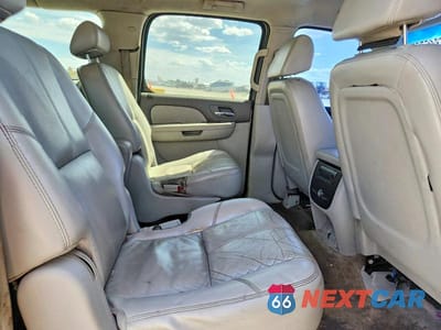 Zdjęcie 11 z 13 samochodu: 2007 GMC YUKON XL K1500 VIN:1GKFK16357J256378 - miniatura
