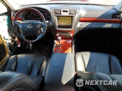 Zdjęcie 8 z 12 samochodu: 2011 LEXUS LS 460L VIN:JTHDL5EF3B5003207 - miniatura