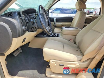 Zdjęcie 7 z 13 samochodu: 2007 CHEVROLET SILVERADO C2500 HEAVY DUTY VIN:1GCHC29667E536025 - miniatura