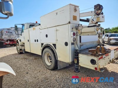 Trzecie zdjęcie samochodu z tyłu: 2017 INTERNATIONAL 4400 UTILITY / SERVICE TRUCK VIN:3HAMKSTNXHL505780 - miniatura