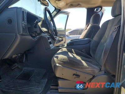 Zdjęcie 7 z 12 samochodu: 2007 CHEVROLET SILVERADO K2500 HEAVY DUTY VIN:1GCHK23U07F106060 - miniatura