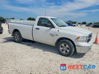 Czwarte zdjęcie samochodu z boku: 2019 RAM 1500 CLASSIC TRADESMAN VIN:3C6JR6DT7KG674556 - miniatura