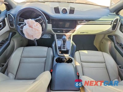 Zdjęcie 8 z 13 samochodu: 2022 PORSCHE CAYENNE VIN:WP1AA2AYXNDA01494 - miniatura