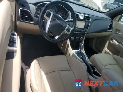Zdjęcie 8 z 12 samochodu: 2011 CHRYSLER 200 LIMITED VIN:1C3BC7EG6BN554720 - miniatura