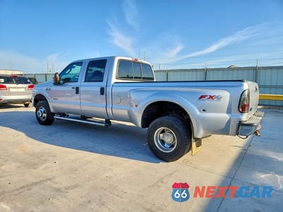 Drugie zdjęcie samochodu z przodu: 2004 FORD F350 SUPER DUTY VIN:1FTWW33PX4ED89547 - miniatura