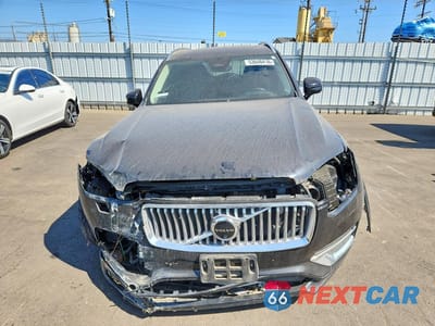 Piąte zdjęcie samochodu w środku: 2024 VOLVO XC90 RECHARGE PLUG-I VIN:YV4H60LF5R1244832 - miniatura