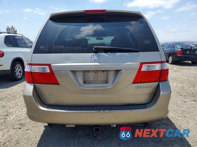 Zdjęcie 6 z 13 samochodu: 2005 HONDA ODYSSEY EXL VIN:5FNRL38625B409909 - miniatura