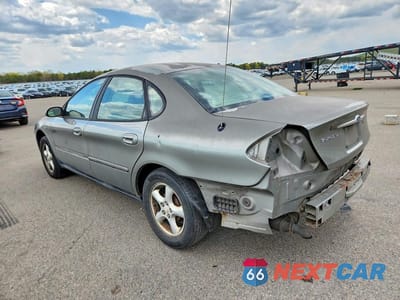 Drugie zdjęcie samochodu z przodu: 2001 FORD TAURUS SES VIN:1FAFP55U21A180257 - miniatura