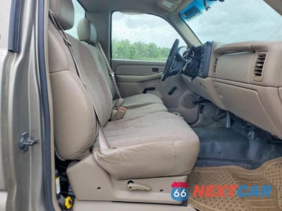 Zdjęcie 10 z 12 samochodu: 2002 CHEVROLET SILVERADO C1500 VIN:1GCEC14W92Z106401 - miniatura