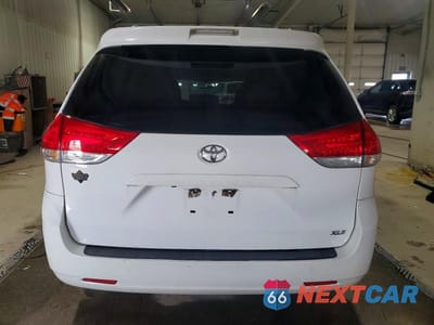 Zdjęcie 6 z 14 samochodu: 2013 TOYOTA SIENNA XLE 8-PASSENGER VIN:5TDYK3DC7DS292705 - miniatura