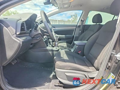 Zdjęcie 7 z 12 samochodu: 2019 HYUNDAI ELANTRA SEL VIN:5NPD84LF2KH463944 - miniatura