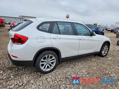 Trzecie zdjęcie samochodu z tyłu: 2015 BMW X1 VIN:WBAVL1C59FVY31810 - miniatura