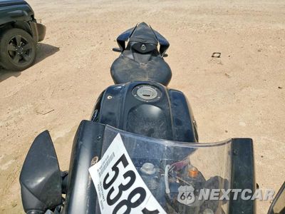 Piąte zdjęcie samochodu w środku: 2025 YAMAHA YZFR7 VIN:JYARM38E5SA018743 - miniatura