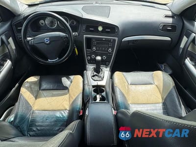 Zdjęcie 9 z 10 samochodu: 2008 VOLVO S60 T5 VIN:YV1RS547X82687522 - miniatura