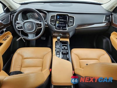Zdjęcie 8 z 13 samochodu: 2016 VOLVO XC90 T6 VIN:YV4A22PK8G1043987 - miniatura