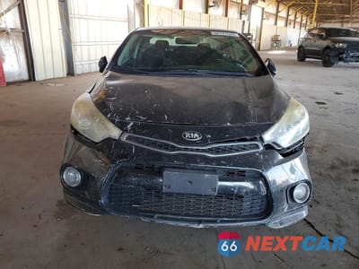 Piąte zdjęcie samochodu w środku: 2014 KIA FORTE KOUP EX VIN:KNAFX6A84E5187604 - miniatura