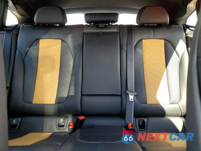 Zdjęcie 10 z 13 samochodu: 2022 BMW X4 M VIN:5YM23EC00N9N37115 - miniatura
