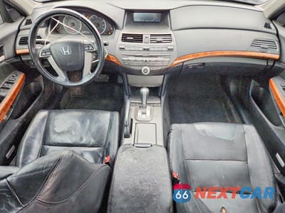 Zdjęcie 8 z 12 samochodu: 2011 HONDA ACCORD EXL VIN:1HGCP2F82BA106837 - miniatura