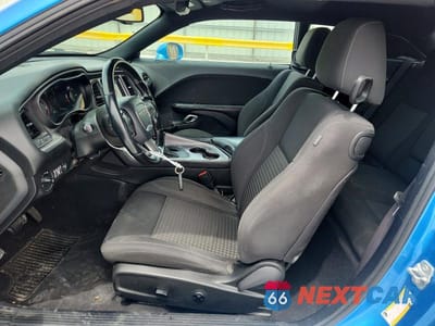 Zdjęcie 7 z 13 samochodu: 2019 DODGE CHALLENGER SXT VIN:2C3CDZAG2KH684523 - miniatura