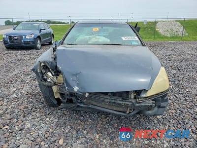 Piąte zdjęcie samochodu w środku: 2003 HONDA ACCORD EX VIN:1HGCM72673A019799 - miniatura
