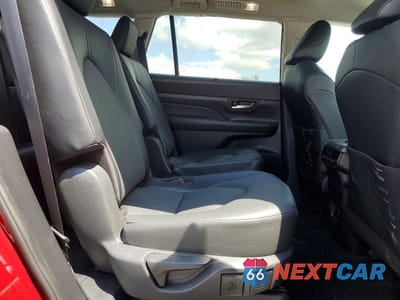 Zdjęcie 11 z 13 samochodu: 2024 TOYOTA GRAND HIGHLANDER XLE VIN:5TDAAAB55RS056915 - miniatura