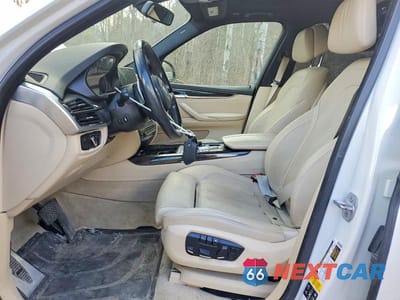 Zdjęcie 7 z 12 samochodu: 2016 BMW X5 XDRIVE35I VIN:5UXKR0C58G0P28843 - miniatura