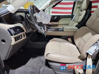 Zdjęcie 7 z 13 samochodu: 2023 LINCOLN NAVIGATOR RESERVE VIN:5LMJJ2LG6PEL04123 - miniatura