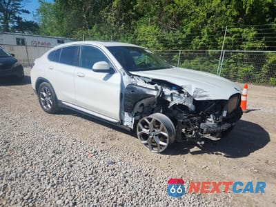 Czwarte zdjęcie samochodu z boku: 2025 BMW X4 XDRIVE30I VIN:5UX33DT05S9Y19316 - miniatura