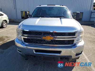 Piąte zdjęcie samochodu w środku: 2014 CHEVROLET SILVERADO K2500 HEAVY DUTY LT VIN:1GC1KXC8XEF179032 - miniatura